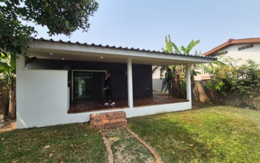 2 villas for sale